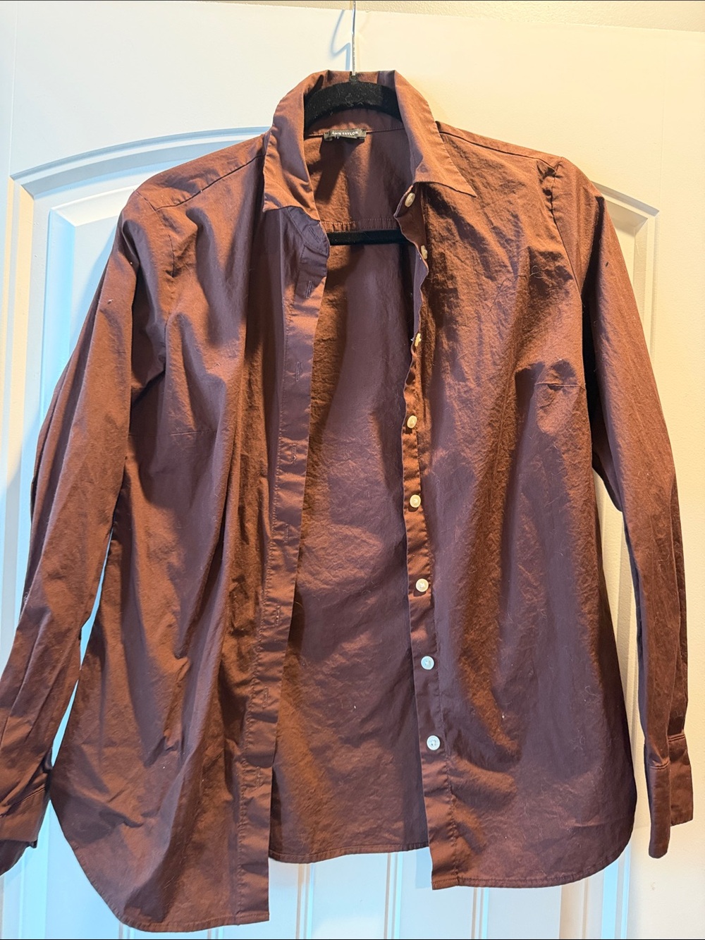 Ann Taylor Women’s Long-Sleeve Button-Down Shirt - Brown